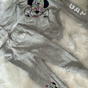 Toddler two piece Minnie mouse jogger set by Gap kids